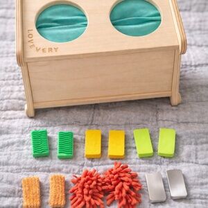 Lovevery Montessori Sensory Box (part of The Analyst Play Kit for Months 46-48)